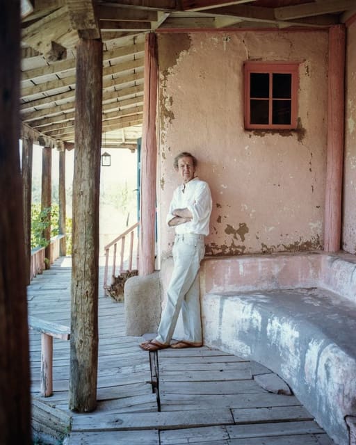 To Live Here is to Never Leave — Family Style