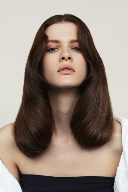 Isabelle Nicolay — 8