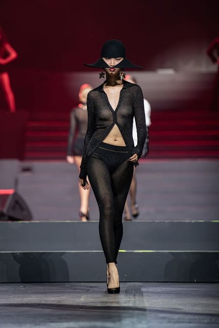 Erotica Colllection by Lauro De Marinis — Dondup