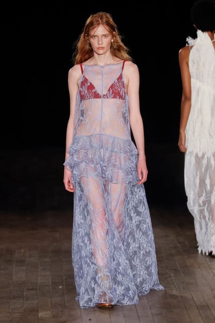 Aknvas S/S 27 Show — Aknvas
