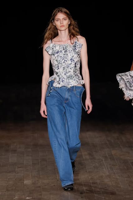Aknvas S/S 27 Show — Aknvas