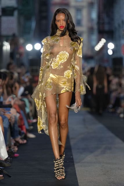 Kim Shui S/S 27 Show — Kim Shui