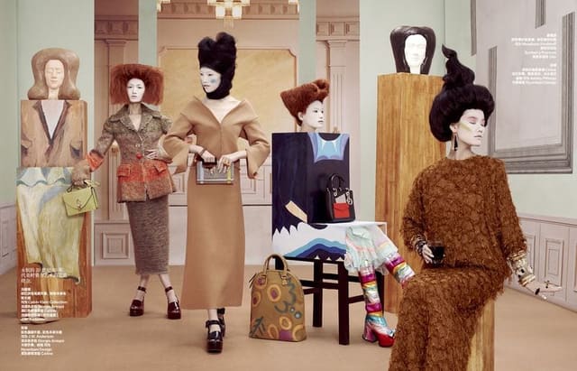 Hours — Harper's Bazaar China
