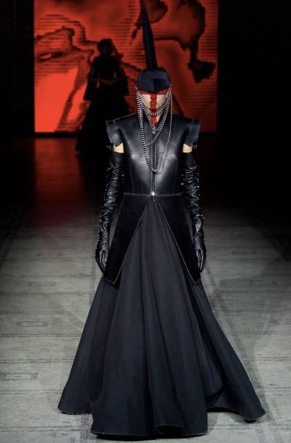 Gareth Pugh F/W 15 Show — Gareth Pugh
