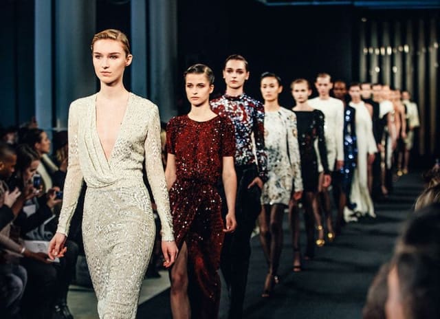 J. Mendel F/W 15 Show — J. Mendel
