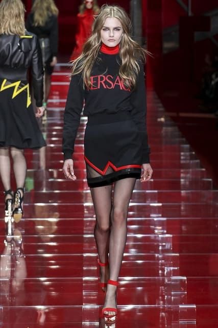 Versace F/W 15 Show — Versace