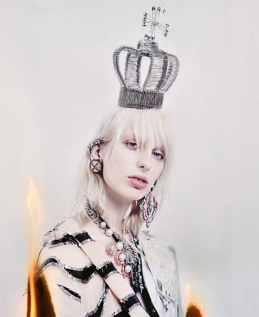 Lady Spungen. 70s . — ODDA Magazine
