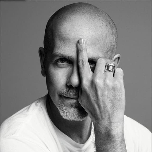 ITALO ZUCCHELLI: CALVIN KLEIN'S MASTERMI... — V Man