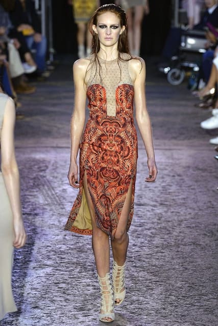 Julien Macdonald S/S 16 Show — Julien Macdonald