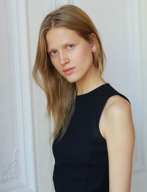 Laura Julie
