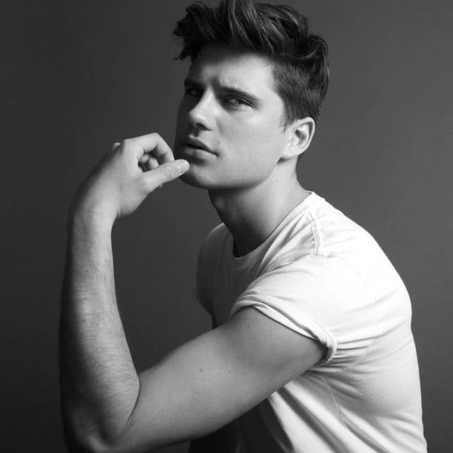 Veit Couturier by Ruben Tomas
