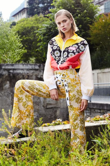 Au Jour le Jour Resort 17 — Au Jour Le Jour