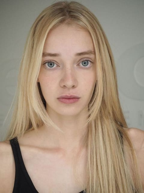 Select Model Management F/W 16 Polaroids...