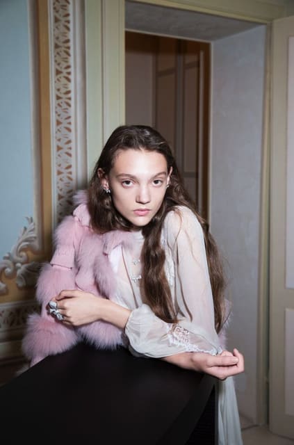 Liz Bakro Damiani Special — Elle Japan