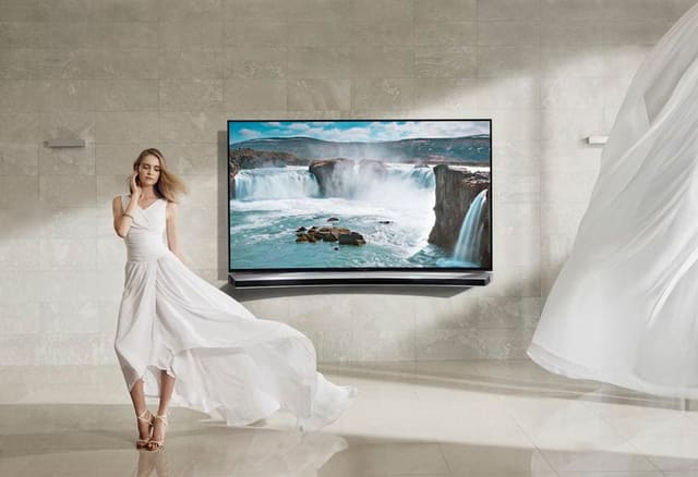 SAMSUNG Curved Sound Bar 2014 — Samsung