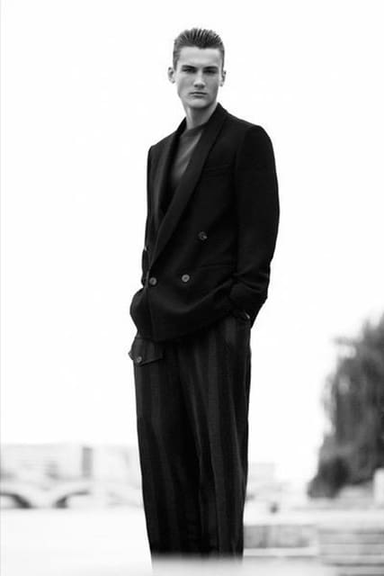Dries Van Noten — Dansk