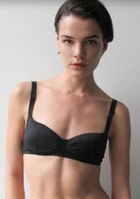 Anne Verhallen