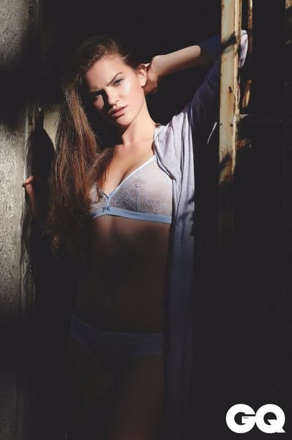 Angelika, dipinta dalla luce in un pomeriggio d’autunno — GQ Italia Digital