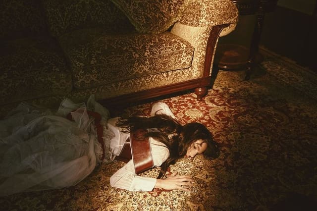 ASHES TO ASHES — L'Officiel Indonesia