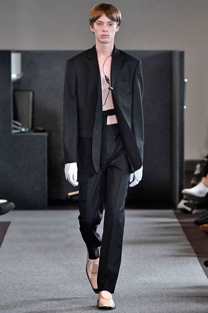 Xander Zhou S/S 18 Men's Show — Xander Zhou