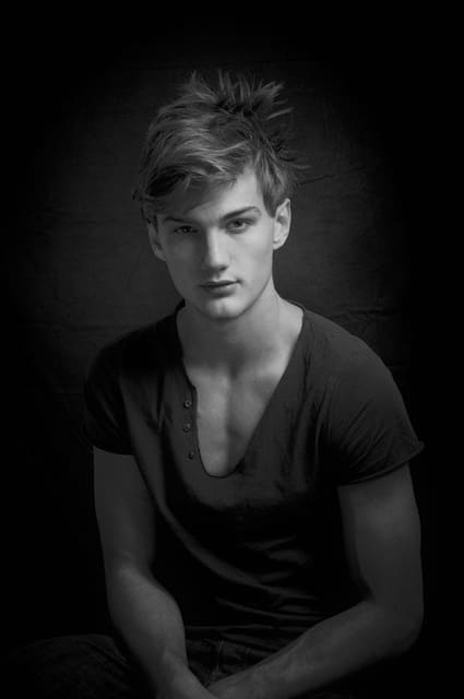 Erik Sage