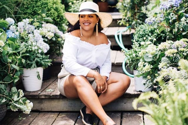 Paloma's Summer Getaway — H&M