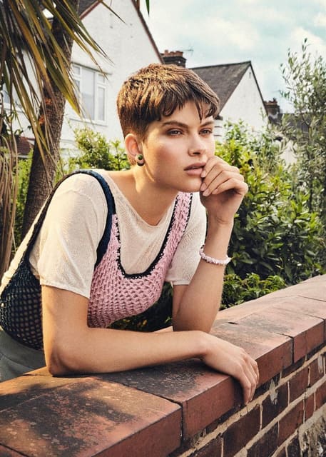 She Walks — Bullett Magazine