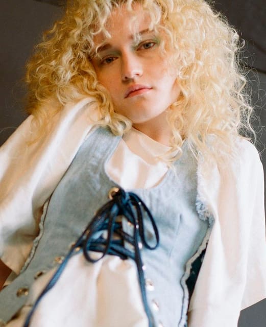 Julia Garner — Flaunt