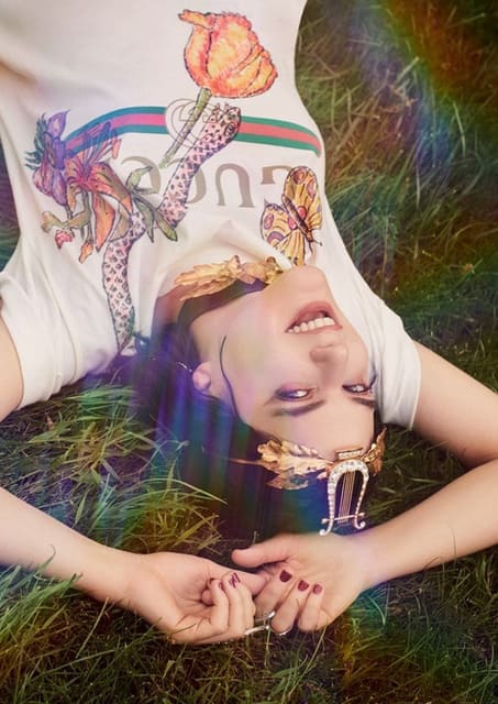 SOKO — Vogue Brasil