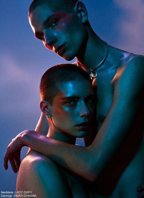 VIOLET GENDERFLUID — OOB Magazine
