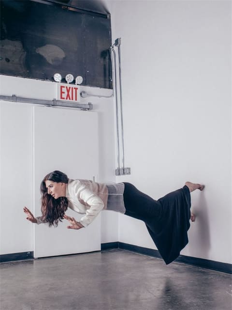 Marina Abramovic: Walking Through Walls — Paris Match