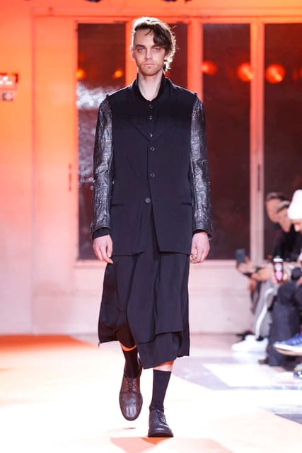 Yohji Yamamoto F/W 18 Men's Show — Yohji Yamamoto
