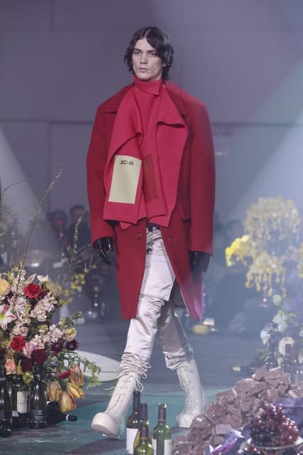 Raf Simons F/W 18 Men's Show — Raf Simons