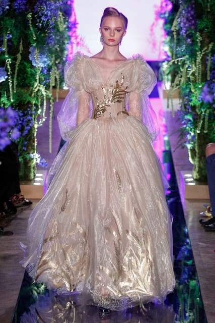 Guo Pei x Caroline Scheufele F/W 17 Couture Show — Guo Pei