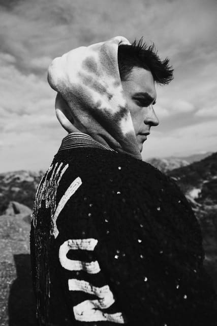 MEET MODEL-TURNED-MUSICIAN MILES GARBER — V Man online