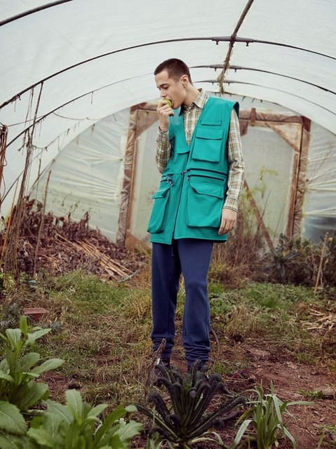 Country Youth — V Man online