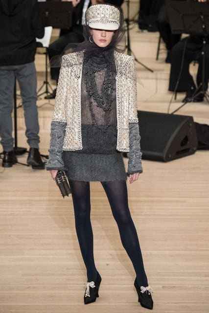 Chanel Pre Fall 2018 Métiers d’Art Colle... — Chanel