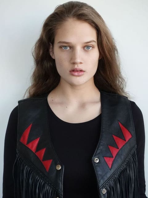 Callie Dixon