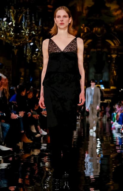 Stella McCartney F/W 18 Show — Stella McCartney