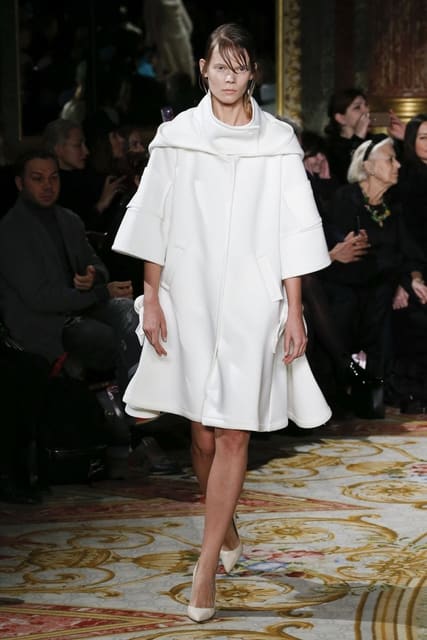 Valentin Yudashkin F/W 18 Show — Valentin Yudashkin