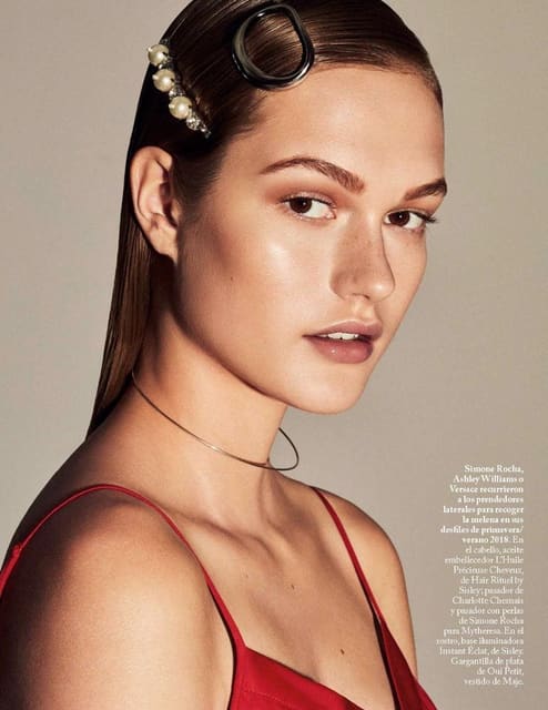Agarrados Por Los Pelos — Vogue España