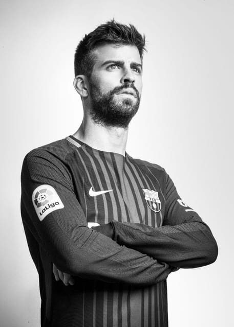 Nike March 2018: the ball makes us more ... — Nike