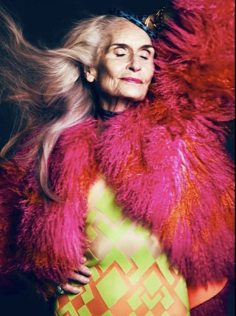 DAPHNE SELFE — Blanc Magazine