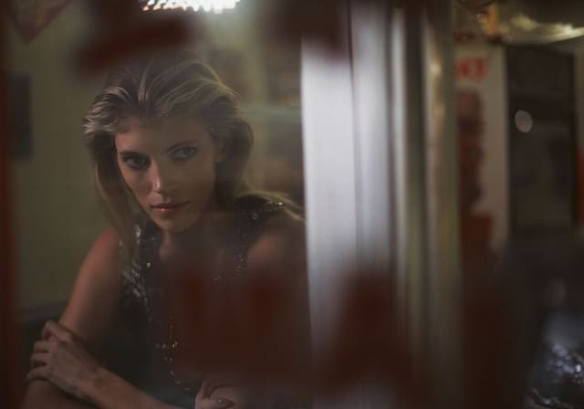Devon: La Chica Del Millon — L'Officiel Argentina