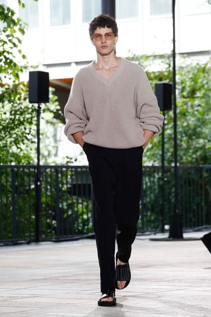 Issey Miyake S/S 19 Men's Show — Issey Miyake