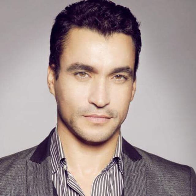 Elliot Bssila
