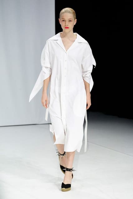 Chalayan S/S 19 Show — Chalayan