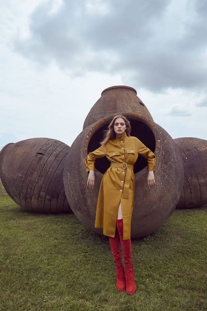 Super Odette — L'Officiel Russia