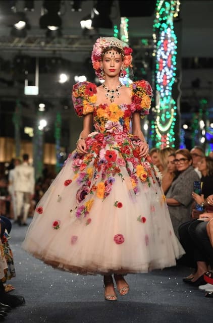Dolce & Gabbana F/W 18 Show Dubai — Dolce & Gabbana