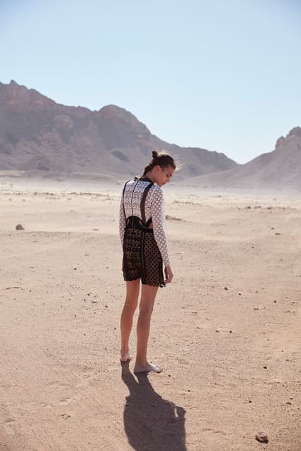 Desert editorial for ELLE Serbia — Elle Serbia
